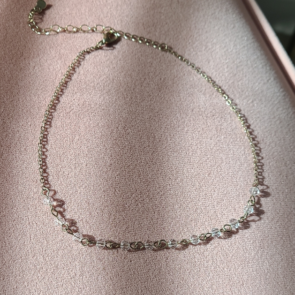 Elegant Gold Choker Necklace